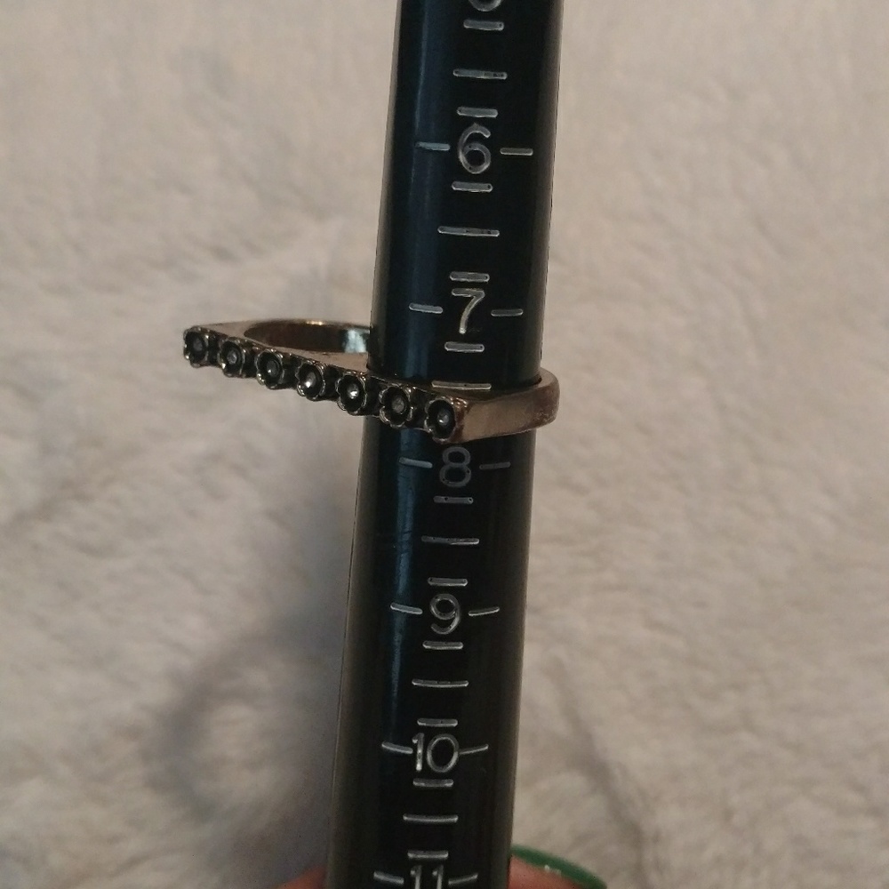 Two Finger Ring - Picture 4 of 4